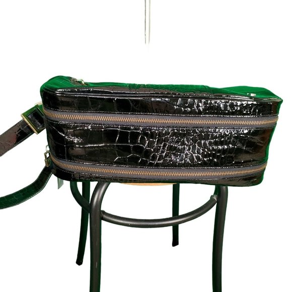 Helen Welsh Black Crocodile Embossed Leather Shoulder Bag W/ Dust Bag $398 NEW - Picture 9 of 10